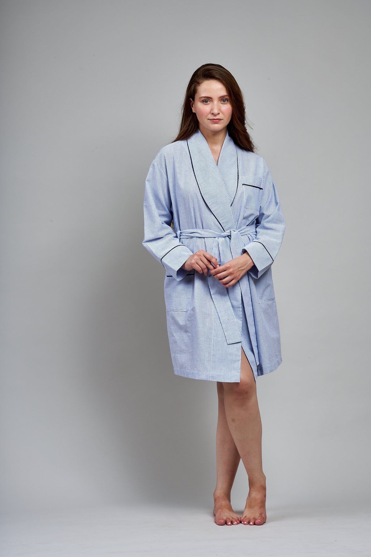 7610-7611 Short robe with shawl collar