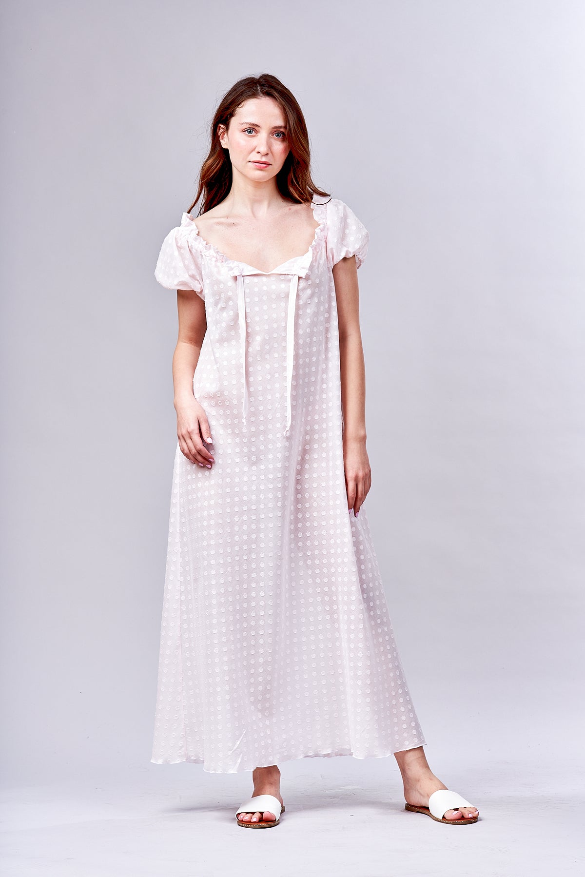 6006- Long gown with puffed sleeves