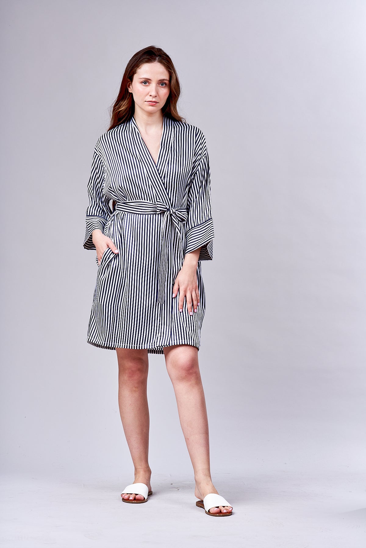 4526 -Satin Stripe Short Kimono