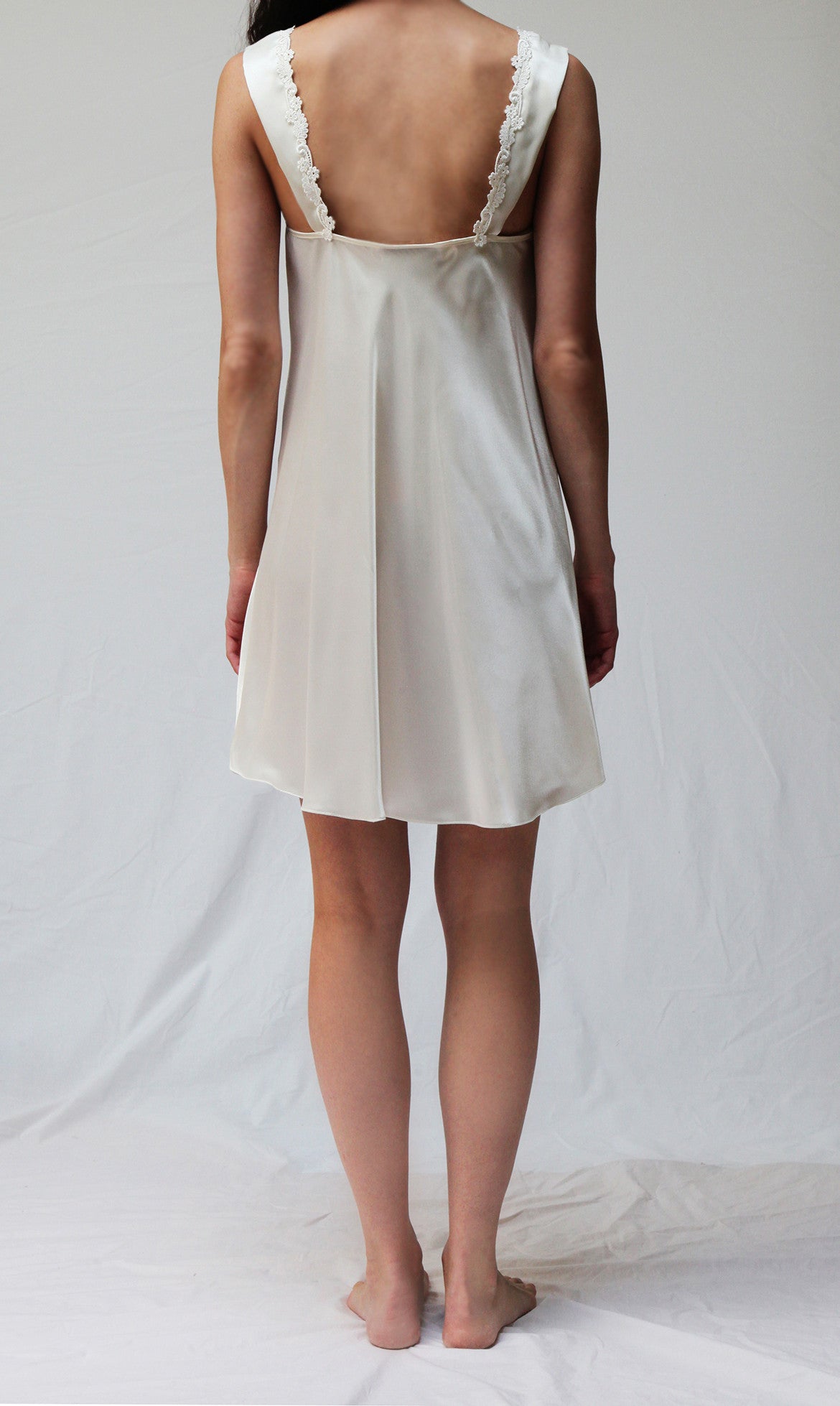 4004 - Satin biais cut,  Short Gown