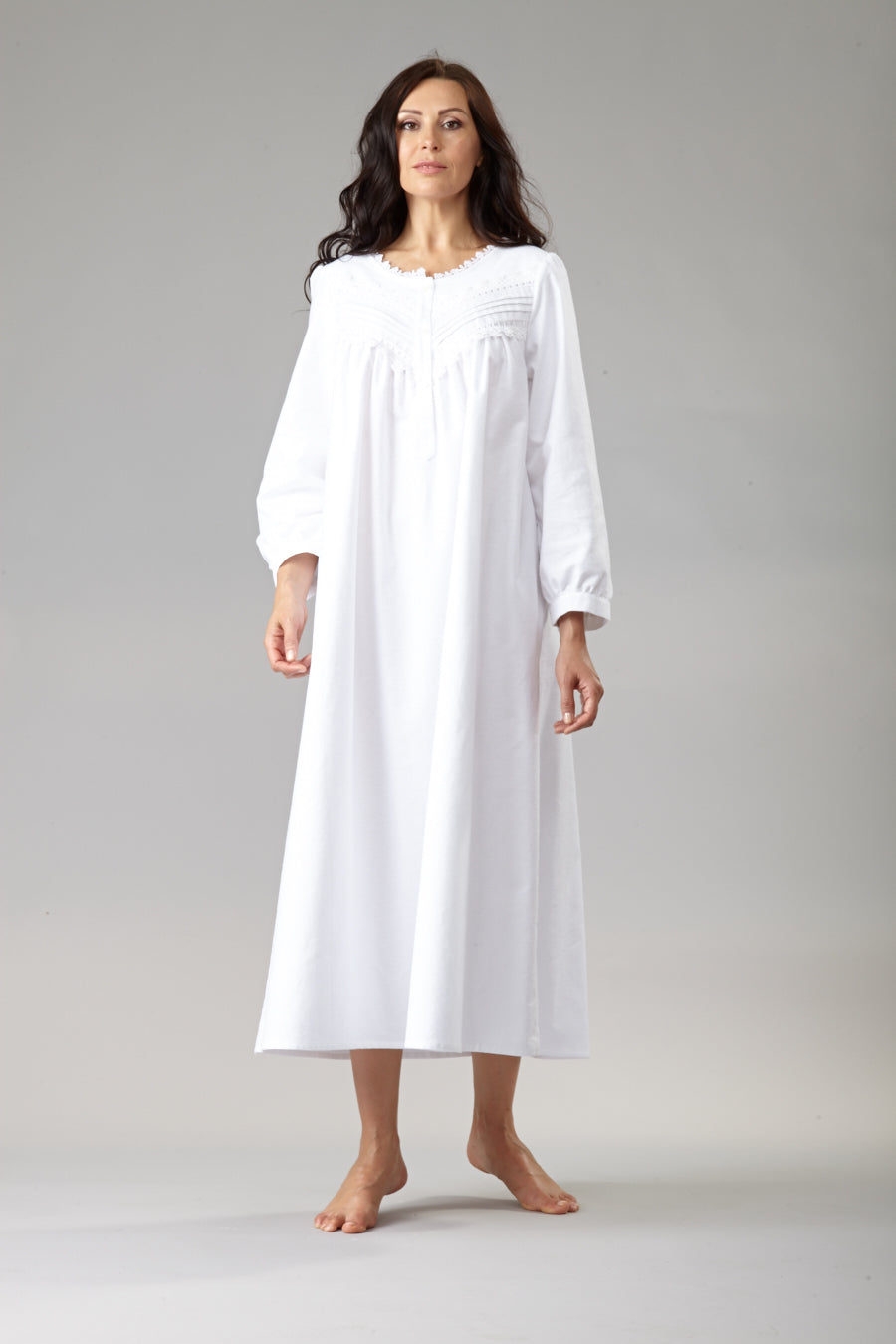 9000 Long flannel gown