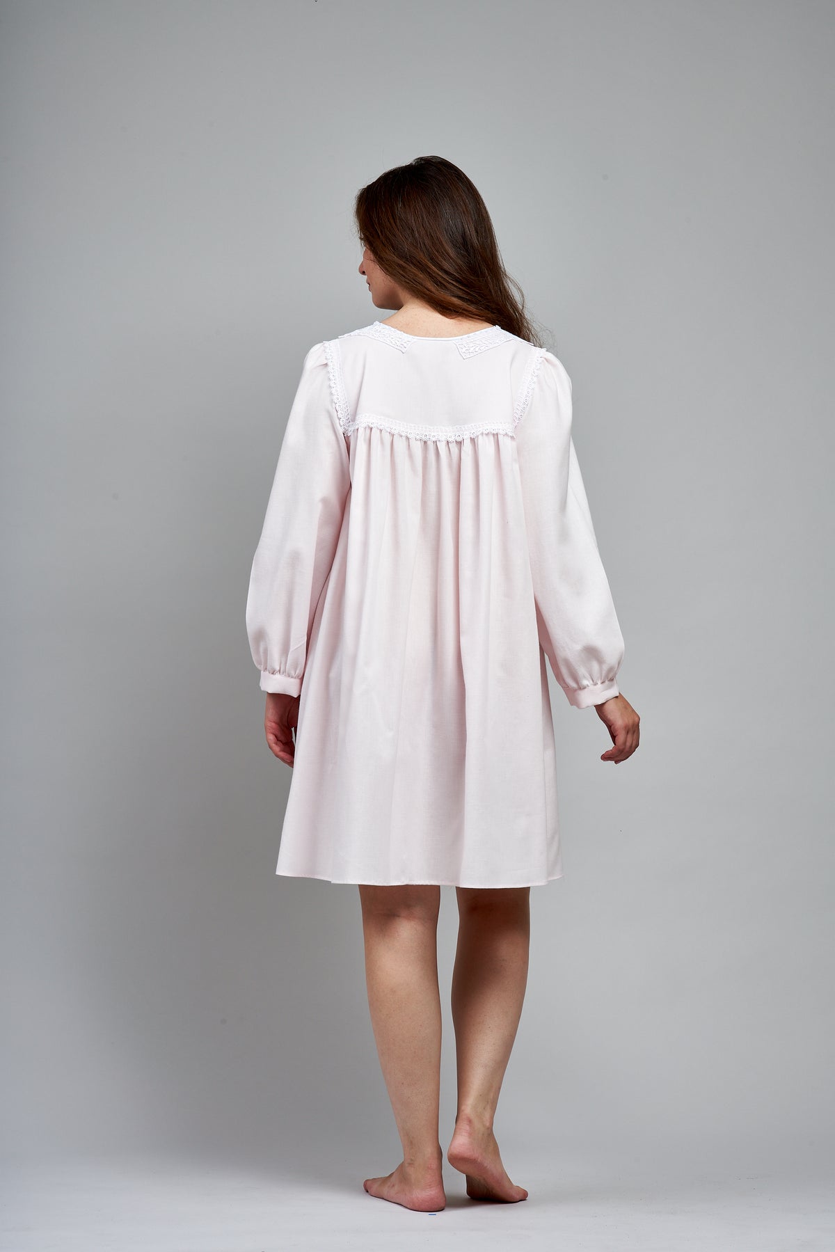 9012 Flannel Short gown with lace collar