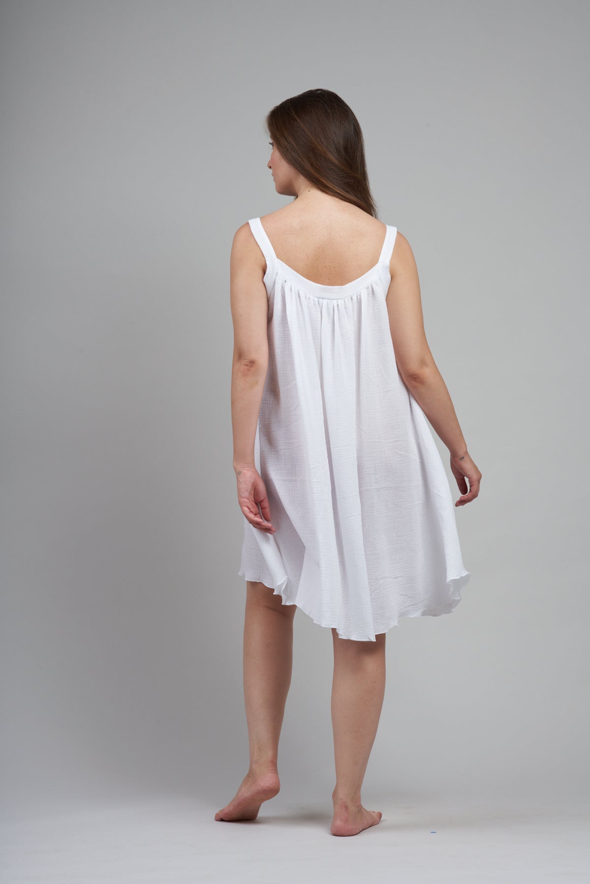 3058 - Short gown with straps