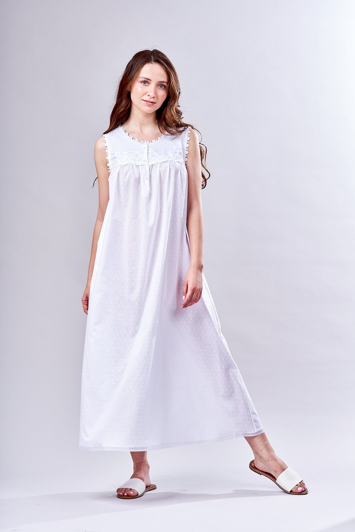 6511 Long gown w yoke