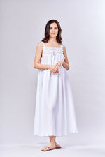 3011 - Long gown with straps