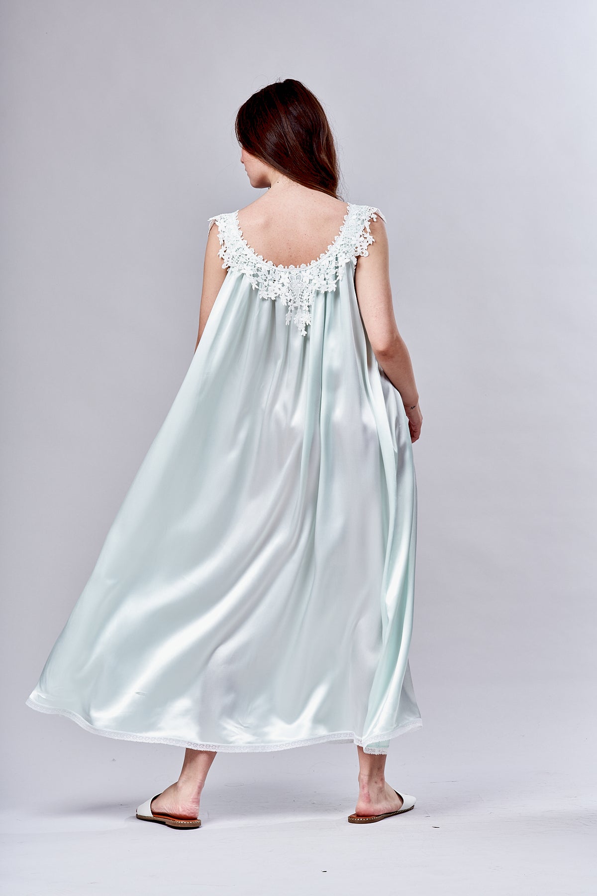 4007 -  Long Gown with Venice lace