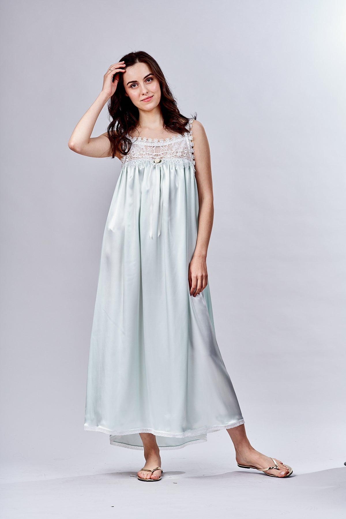 4018 - Long Nightgown with shoulder straps