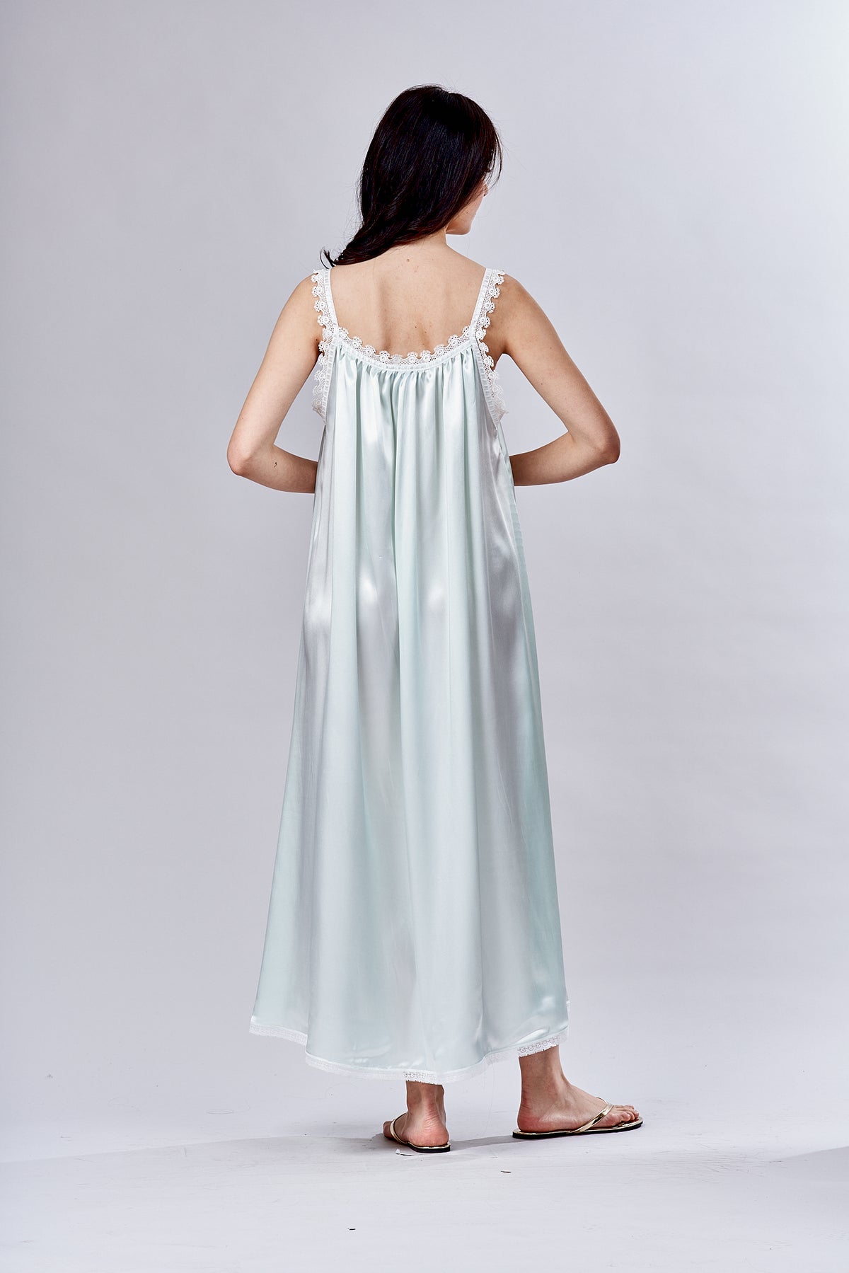 4018 - Long Nightgown with shoulder straps