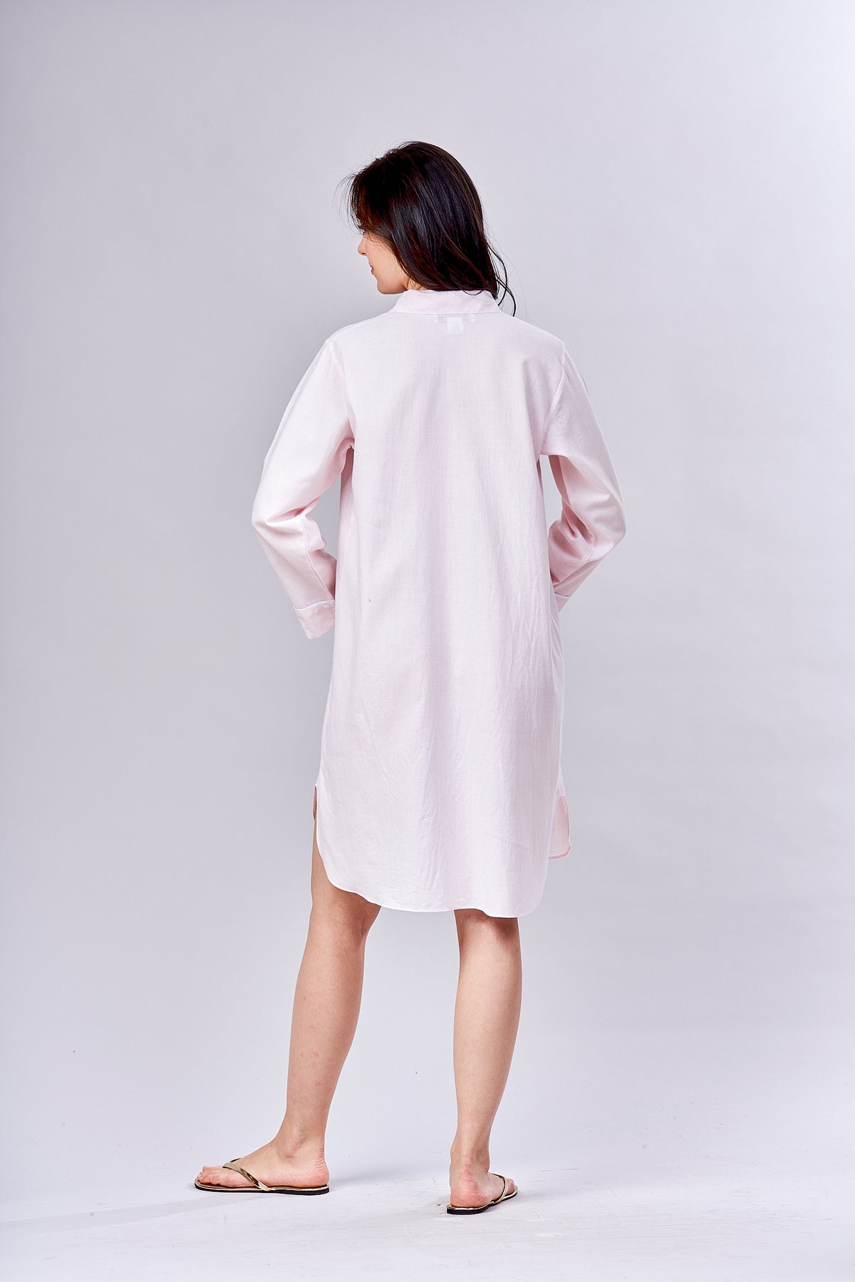 9006 Beautiful short nightshirt