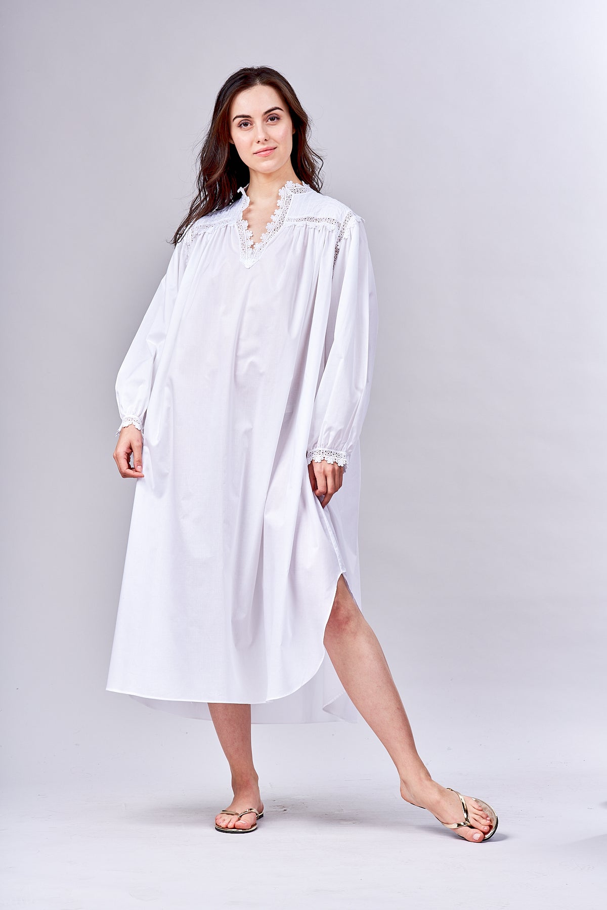 173 - Long gown with long sleeves