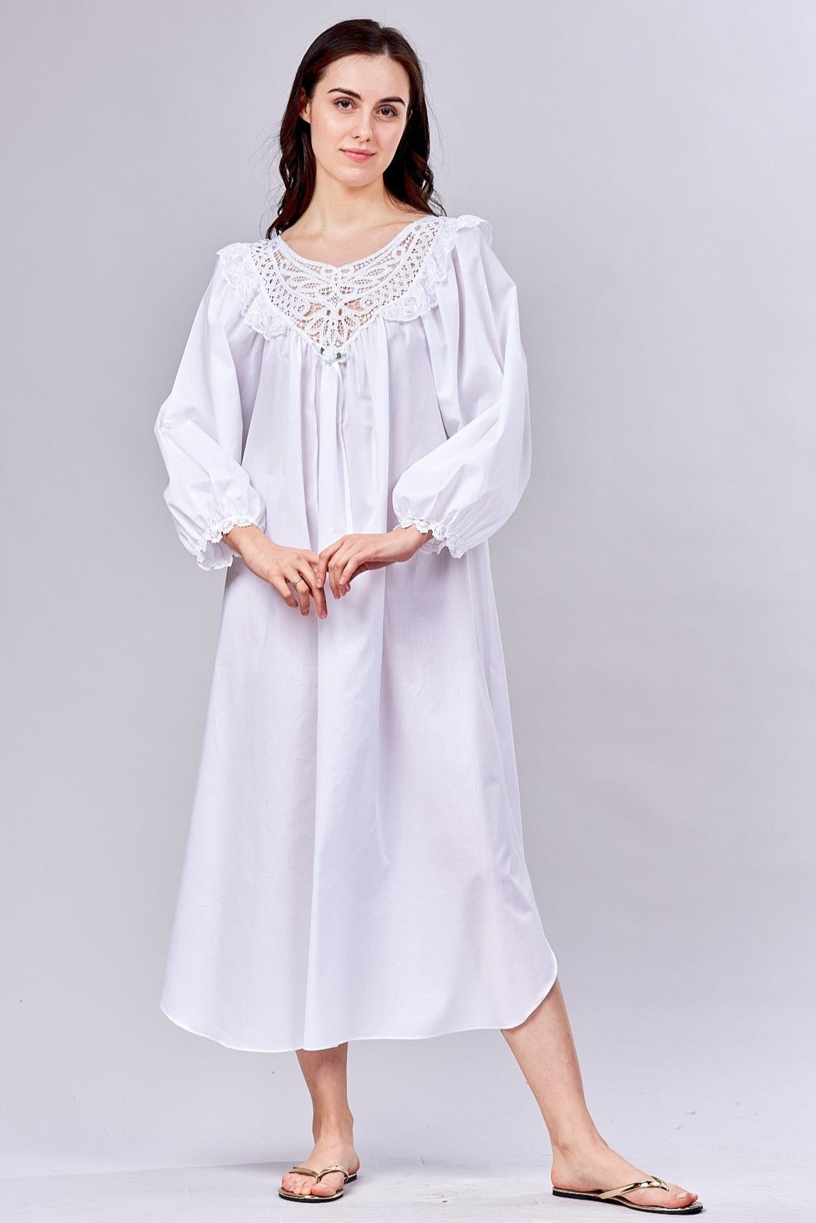 1205 - Long nightshirt with lace yoke