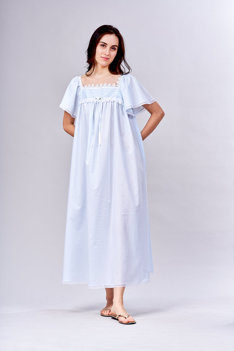 578 - Long gown with butterfly short sleeves
