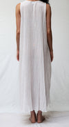 3001 - Long sleeveless gown