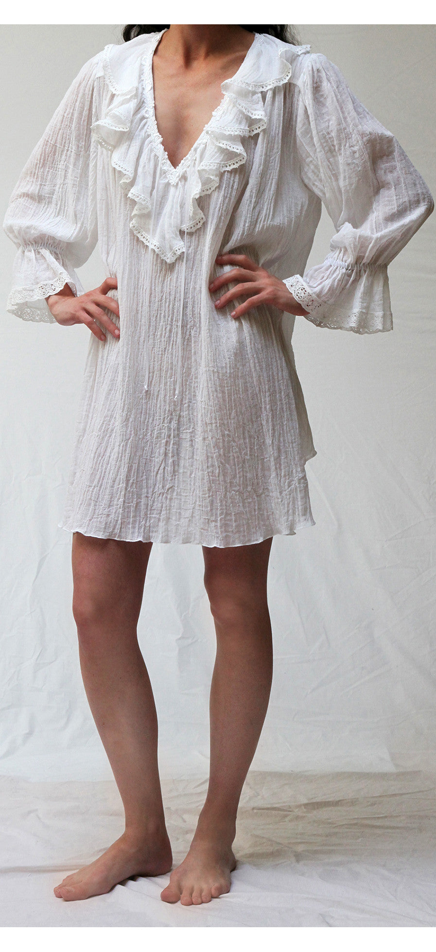 3012 -  Short Poet nightshirt