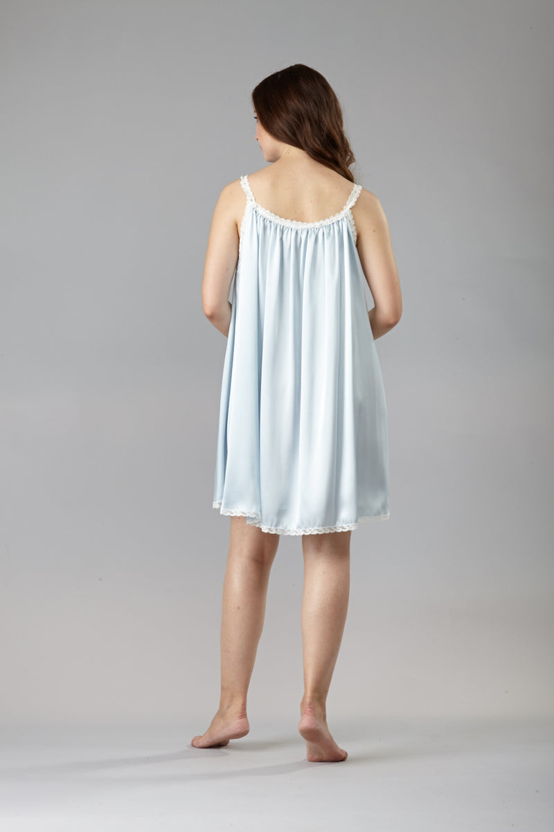 4017 - Short Nightgown with shoulder straps