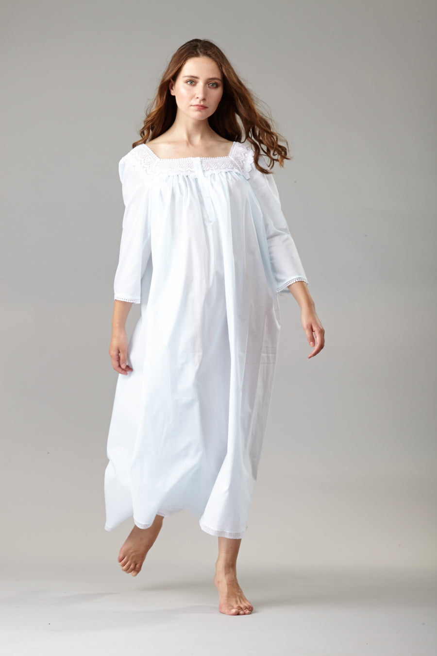 1500 - Long nightgown