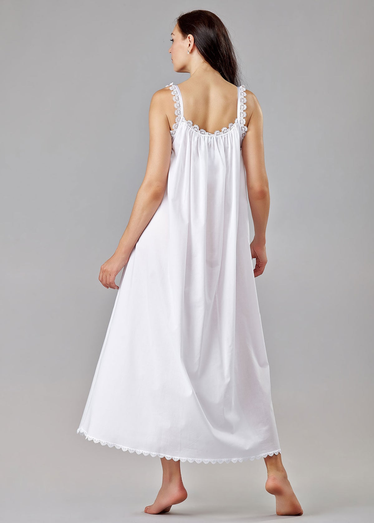 1204 - Long gown with lace yoke